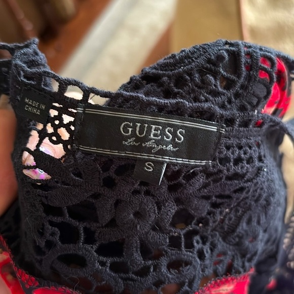 Brand New Guess Black Cold Shoulder Crochet Lace Top w/ Red Rose Floral Design - Picture 14 of 15